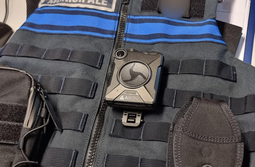 2 caméras piétons pour la Police Municipale