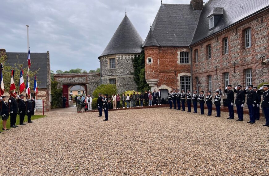Prise de commandement du Ltn. Mével au Manoir de Briançon