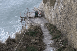 Démantèlement des échelles d’accès à la mer du Val Pollet