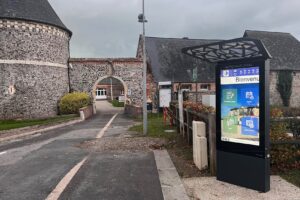 Nouvelle borne d’affichage légal